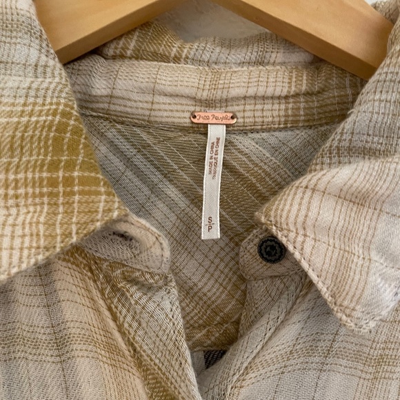 NWOT FREE PEOPLE Year-Round Light Double-Fabric Gauze-Flannel Shirt. - Picture 5 of 6